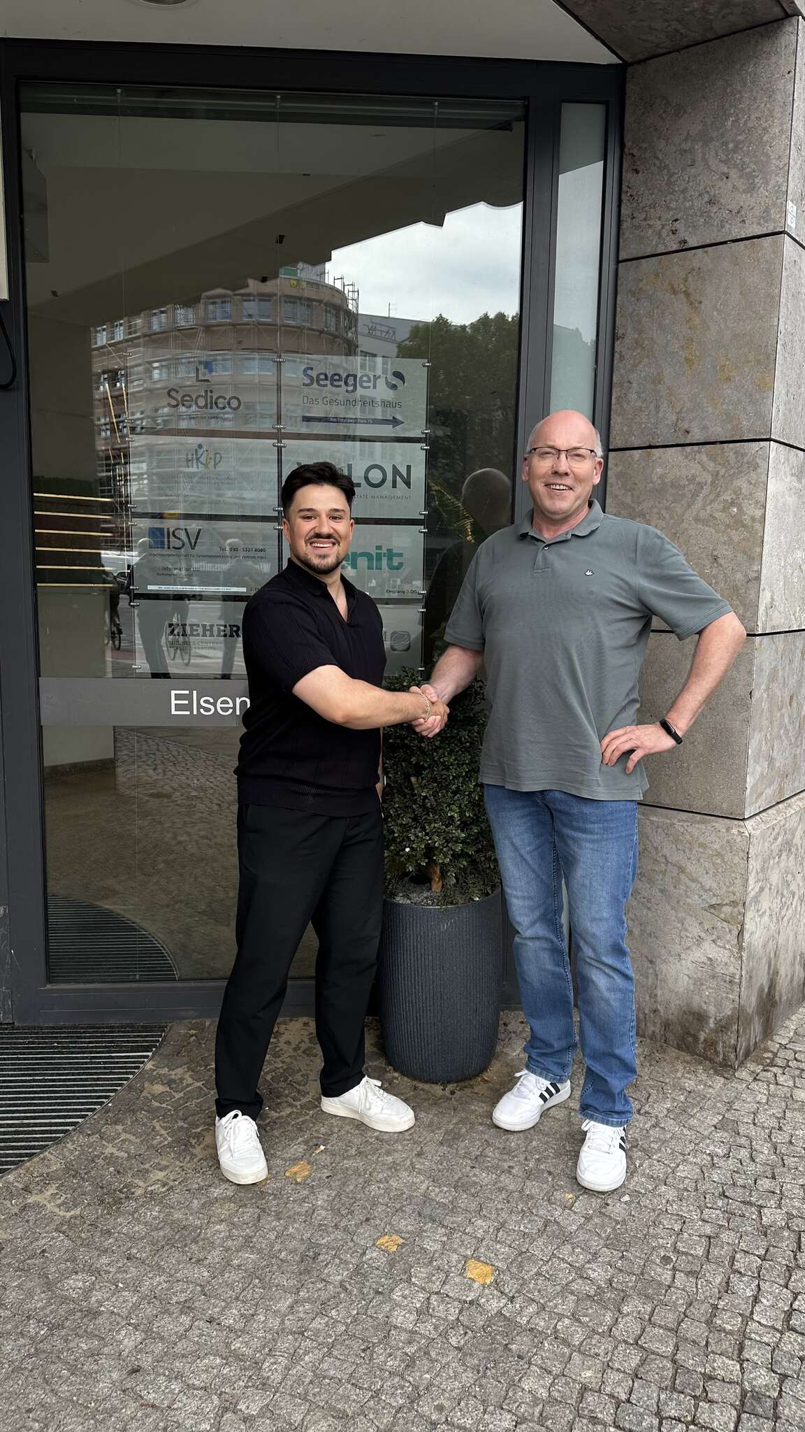 Alexander Przybilla und Heinz Jasken vor Jasken & Partner